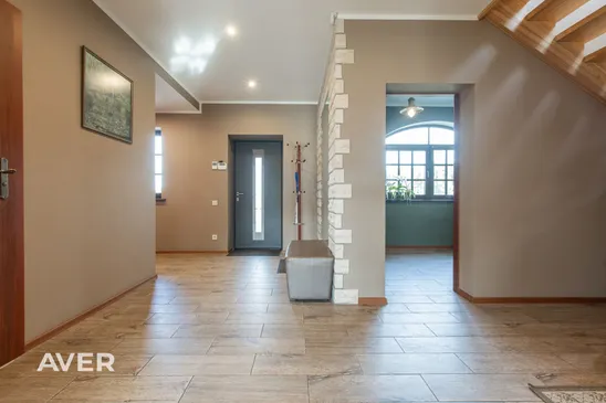 Plaša 2 stāvu privātmāja Alderos , Ādažu novadā