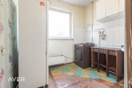Dzīvoklis blakus skolai un bērnudārzam.