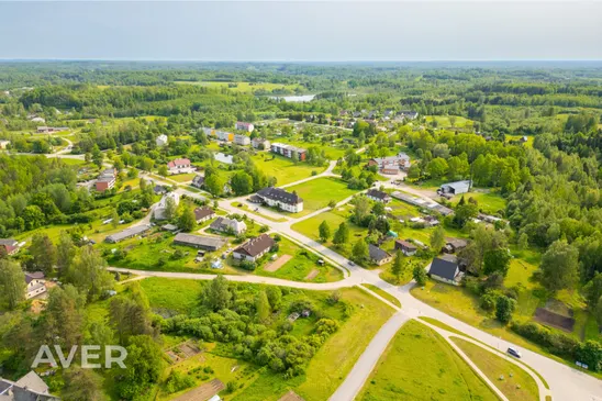 Viesnīca ar atpūtas kompleksu Ērgļu centrā