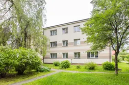 Dzīvoklis renovētā mājā un zaļā Jelgavas apkaimē