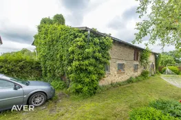 Pirvātmāja ar plašu zemes gabalu