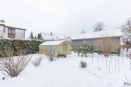 Pārdošanā divstāvu privātmāja ar 581 m² zemes gabalu klusā vietā netālu no Gaujas.