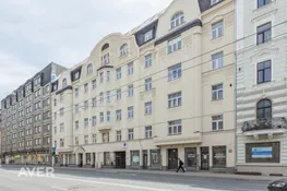 5 istabu dzīvoklis centrā