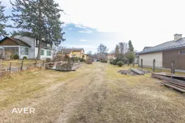Plaša 2-stāvu māja Jaunciemā ar skatu uz Ķīšezeru