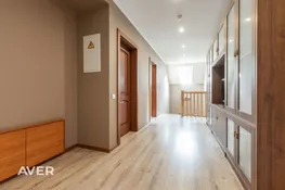 Plaša 2 stāvu privātmāja Alderos , Ādažu novadā