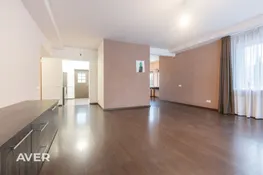 Muižnieku iela 11, Āne