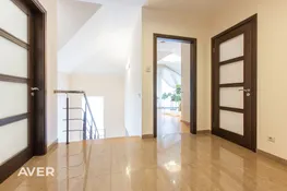 Eleganta privātmāja Berģos