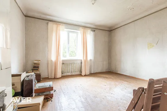 Pirvātmāja ar plašu zemes gabalu