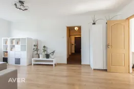 Četru istabu dzīvoklis Imantā