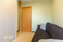 Plašs 3 istabu dzīvoklis pirmskara laika ēkā