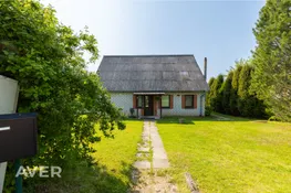 Pārdošanā divstāvu privātmāja ar ļoti plašu zemes gabalu Jaunpiebalgā