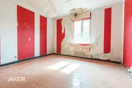 Pirvātmāja ar plašu zemes gabalu