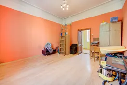 Elkoņu iela 4-2