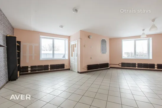 Komercīpašuma, Satiksmes ielā 33A, Jelgavā
