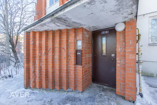 3 izolētu istabu dzīvoklis ar savu privāto gāzes apkuri