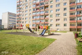 3 istabu dzīvoklis ar ideālu lokāciju un skatu pa logu