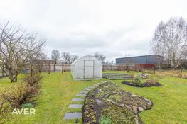 Mājīga divstāvu privātmāja