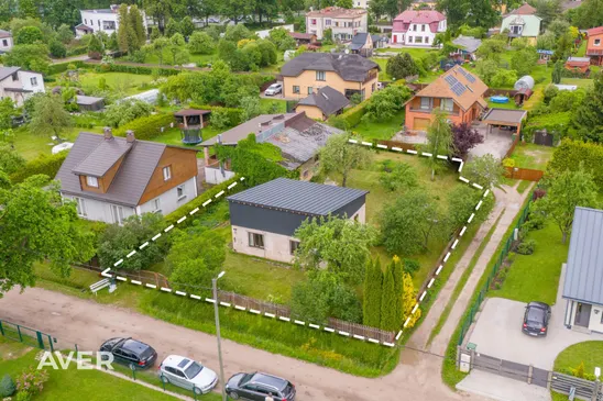 Pirvātmāja ar plašu zemes gabalu