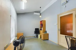 Komercetelpas Cēsīs. Apsildāmās telpas