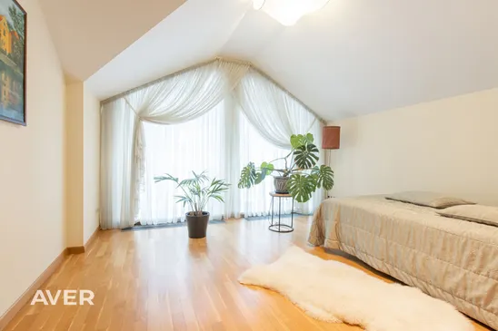 Eleganta privātmāja Berģos
