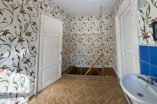 Puse mājas Kovšu ezera krastā Rēzeknē