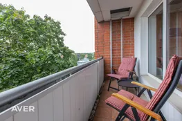 Saulains un plašs , kapitāli remontēts 3 istabu dzīvoklis Teikā