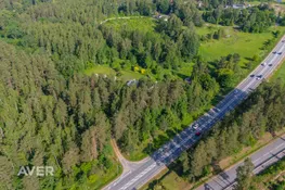 5-istabu māja ar 1,33ha lielu teritoriju 5minūšu attālumā no Ādažiem.