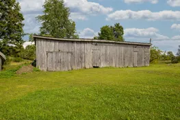 Pusmāja Madonas pusē