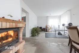 Mājīga divstāvu privātmāja