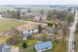 Vienstāvu ģimenes māja ar labu plānojumu 3 izolētām istabām Ceraukstē