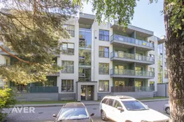 Mūsdienīgs 3 istabu dzīvoklis ar lielu terasi jaunajā projektā blakus рarkam.