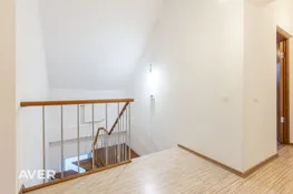 Muižnieku iela 11, Āne