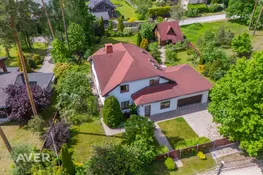 Dainu iela 10, Langstiņi