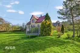Pusmāja ar plašu zemes gabalu Smiltenē