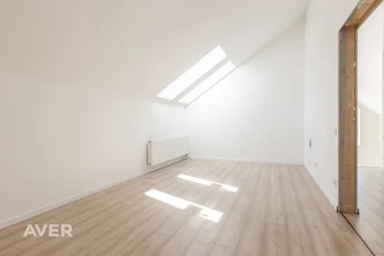 Plaša, augstvērtīga un tikko uzcelta rindu māja Dzidriņās.