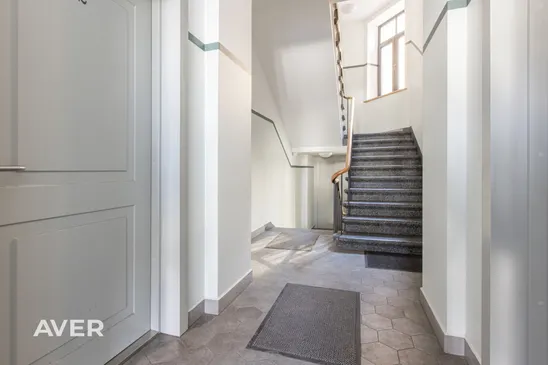 66 m² dzīvoklis renovētā ēkā – komforts un kvalitāte