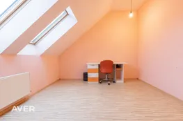 Muižnieku iela 11, Āne