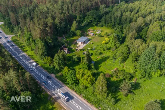 5-istabu māja ar 1,33ha lielu teritoriju 5minūšu attālumā no Ādažiem.