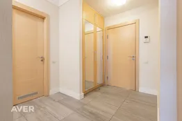Jaunais projekts. Dzīvoklis ar garderobes telpu.