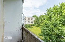 Ar lodžiju uz zaļo iekšpagalmu – dzīvoklis Imantā