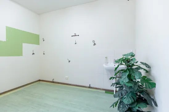 Rauna. Frizieru salons, ar pirti.
