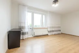 Divu izolētu istabu dzīvoklis, Jelgavā