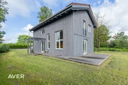 Jauna māja
