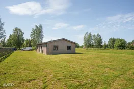 Kalēju iela 75, Grobiņa
