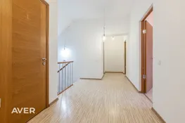 Muižnieku iela 11, Āne