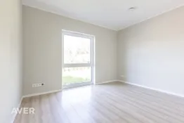 Plaša, augstvērtīga un tikko uzcelta rindu māja Dzidriņās.