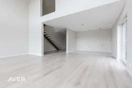 Plaša, augstvērtīga un tikko uzcelta rindu māja Dzidriņās.