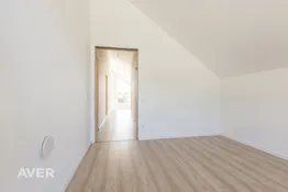 Plaša, augstvērtīga un tikko uzcelta rindu māja Dzidriņās.