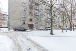 Plašs 2-istabu dzīvoklis centrā