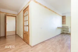 Dzīvoklis ar skatu virs priedēm Valdlaučos